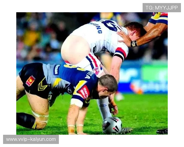 足球场上的意外瞬间:喝水呛到被换下的足球运动员惊魂记 足球场上的意外瞬间:喝水呛到被换下的足球运动员惊魂记