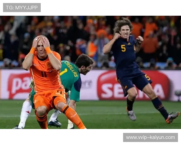 足球迷心碎瞬间:当偶像流泪,他们的情感共振 足球迷心碎瞬间:当偶像流泪,他们的情感共振