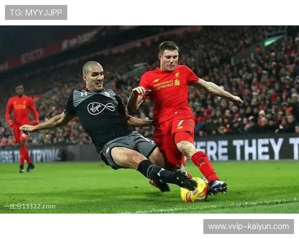 河南队中场拦截成功率极高,防线十分稳固 河南队中场拦截成功率极高,防线十分稳固