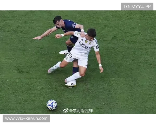 皇马围绕中场组织展开推进,整体运转更加顺畅 皇马围绕中场组织展开推进,整体运转更加顺畅