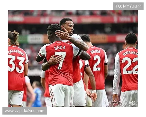 萨卡定位球直接传中造成混乱进球 萨卡定位球直接传中造成混乱进球