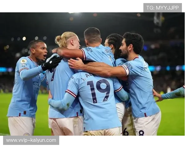 本菲卡内雷斯左脚劲射得分速度突然点亮夜空的瞬间